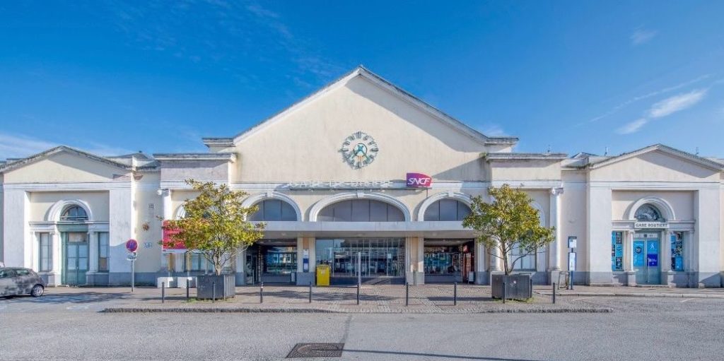Gare SNCF de Dieppe pour venir à Pourville-sur-Mer en train