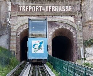Lire la suite à propos de l’article Le Tréport Mers-les-Bains visite : façades colorées, fruits de mer et nostalgie joyeuse