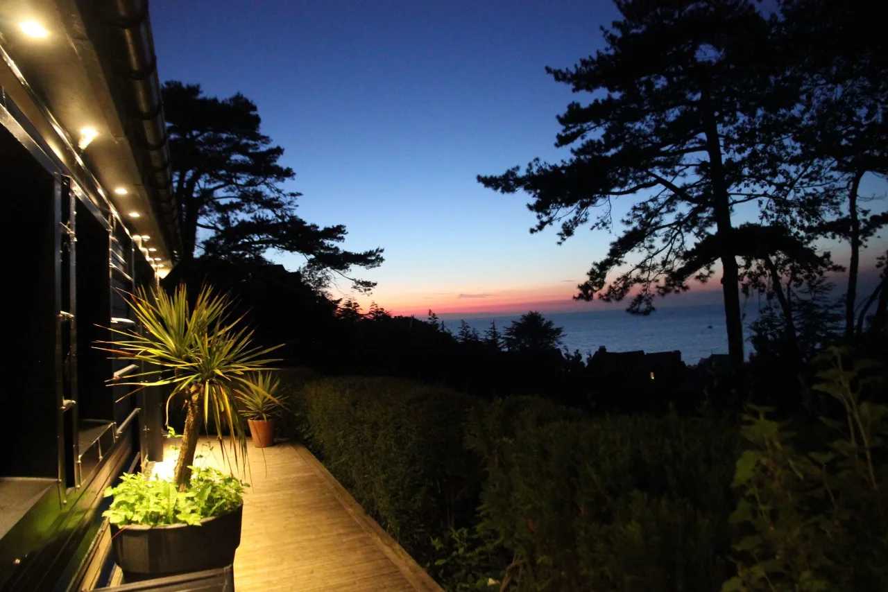 Lire la suite à propos de l’article Hôtel vue mer à Dieppe ou à Pourville : et si vous louiez la villa à la nuit ?
